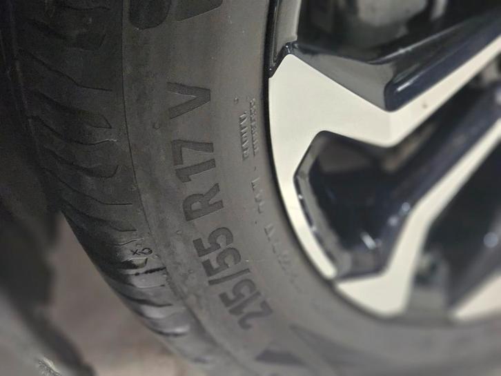 4 Pneus été sans les jantes 215 55 17 V94 continental, Autos : Divers, Pièces de sport automobile, Comme neuf, Enlèvement