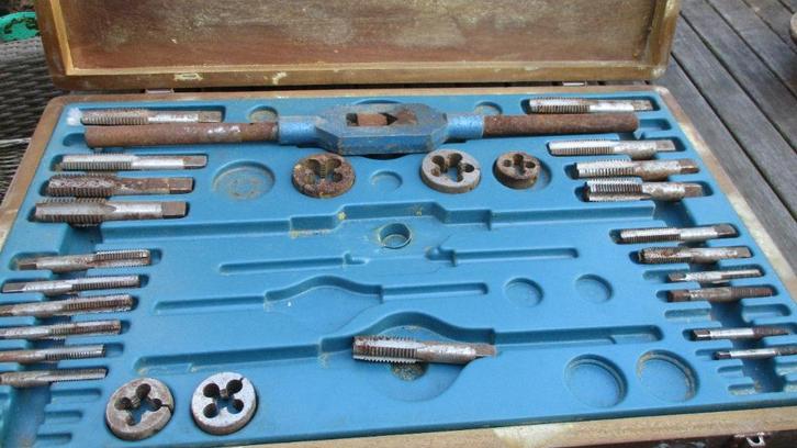 Draadsnij en tap gereedschap niet compleet, Doe-het-zelf en Bouw, Gereedschap | Handgereedschap, Gebruikt, Ophalen