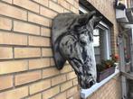 Grote cement paardenhoofd 50 cm lang, 25 cm breed., Tuin en Terras, Ophalen of Verzenden, Zo goed als nieuw, Beton, Dierenbeeld