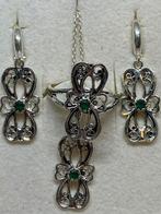 Zilveren set met smaragd (oorbellen hanger en ring), Nieuw, Ophalen of Verzenden, Met edelsteen, Zilver
