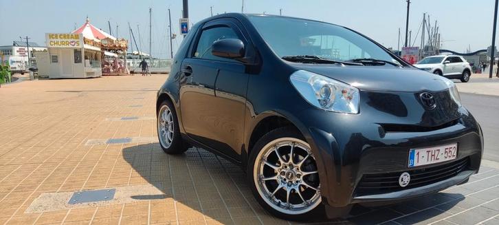 Toyota IQ uit 05/2011 gekeurd voor verkoop. EURO 5, Auto's, Toyota, Particulier, IQ, ABS, Airbags, Airconditioning, Elektrische buitenspiegels