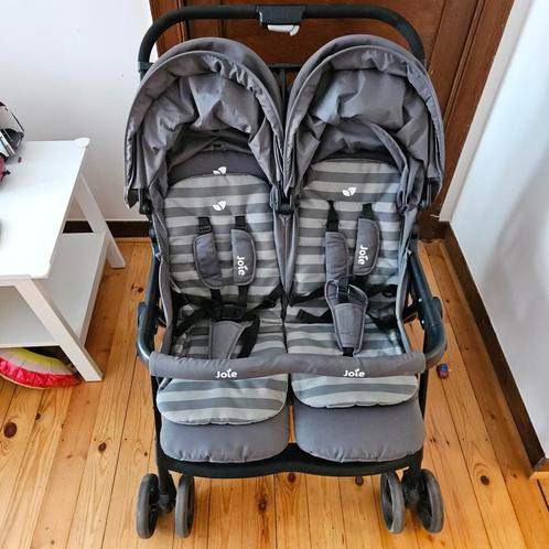 Double pousette, marque JOIE, Kinderen en Baby's, Buggy's, Ophalen