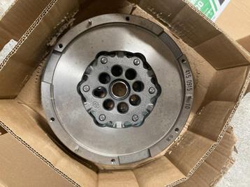Volant moteur bimasse NEUF pour Mini/BMW série 1 & 2 essence beschikbaar voor biedingen
