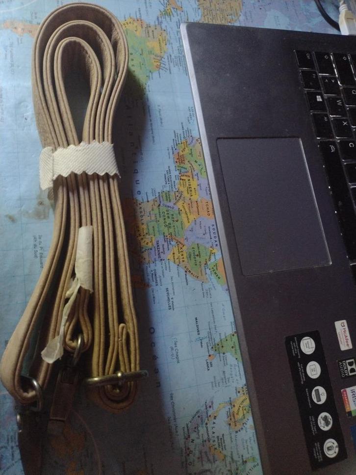 Sangle neuve réglable en simili cuir avec mousquetons, Handtassen en Accessoires, Overige Accessoires, Nieuw, Ophalen of Verzenden