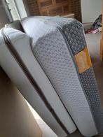 2 matrassen formaat 80x200, Ophalen