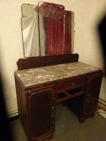 antieke commodekast beschikbaar voor biedingen