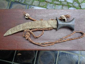 Kunst , hand arbeid , versierde schede , L = 36 cm beschikbaar voor biedingen