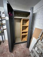 Paardrijkast, Tuin en Terras, Ophalen, Zo goed als nieuw