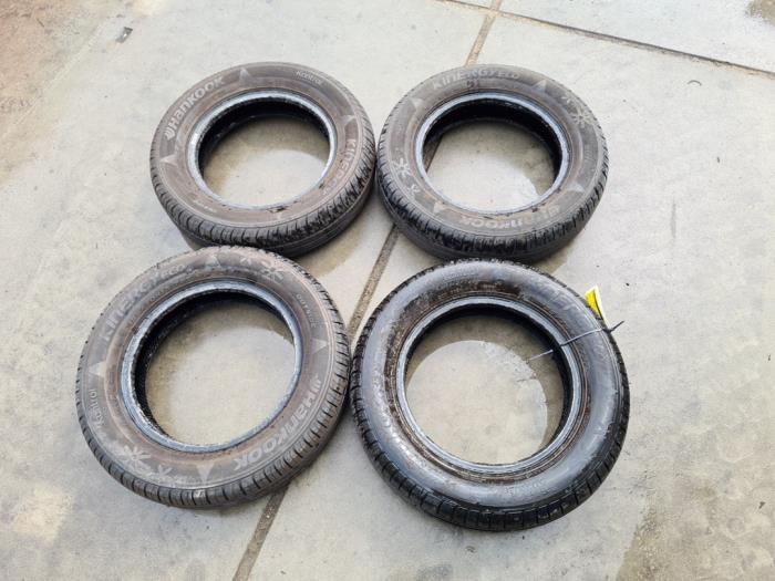 Bandenset van een Diversen, Auto-onderdelen, Banden en Velgen, Gebruikt, 3 maanden garantie