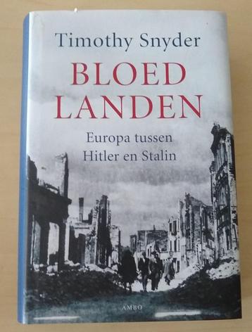 Bloedbanden - Europa tussen Hitler en Stalin beschikbaar voor biedingen