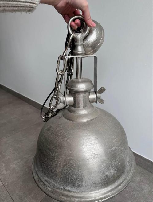 Stoere Industriële Hanglamp – Eyecatcher voor elk interieur!, Huis en Inrichting, Lampen | Hanglampen, Zo goed als nieuw, Metaal