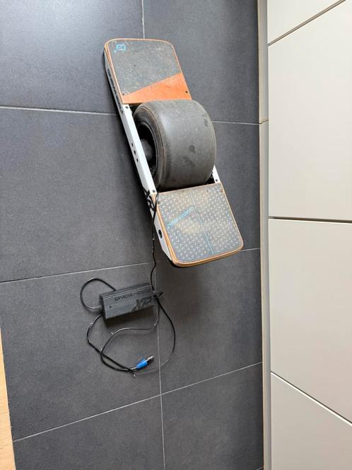 Onewheel + XR, Sport en Fitness, Skateboarden, Gebruikt, Ophalen