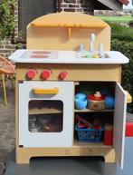 kinderkeuken met inboedel, Kinderen en Baby's, Ophalen, Zo goed als nieuw, Hout, Speelkeuken