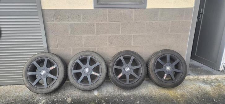 Aluminium velgen + winterbanden, Auto-onderdelen, Banden en Velgen, Band(en), Winterbanden, Ophalen