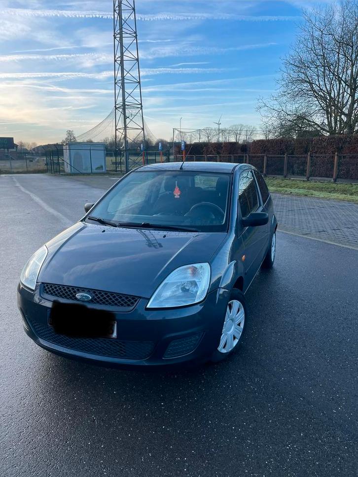 Ford Fiesta 1.3, Auto's, Ford, Particulier, Fiësta, Airbags, Radio, Startonderbreker, Trekhaak, Benzine, Euro 4, Berline, 3 deurs
