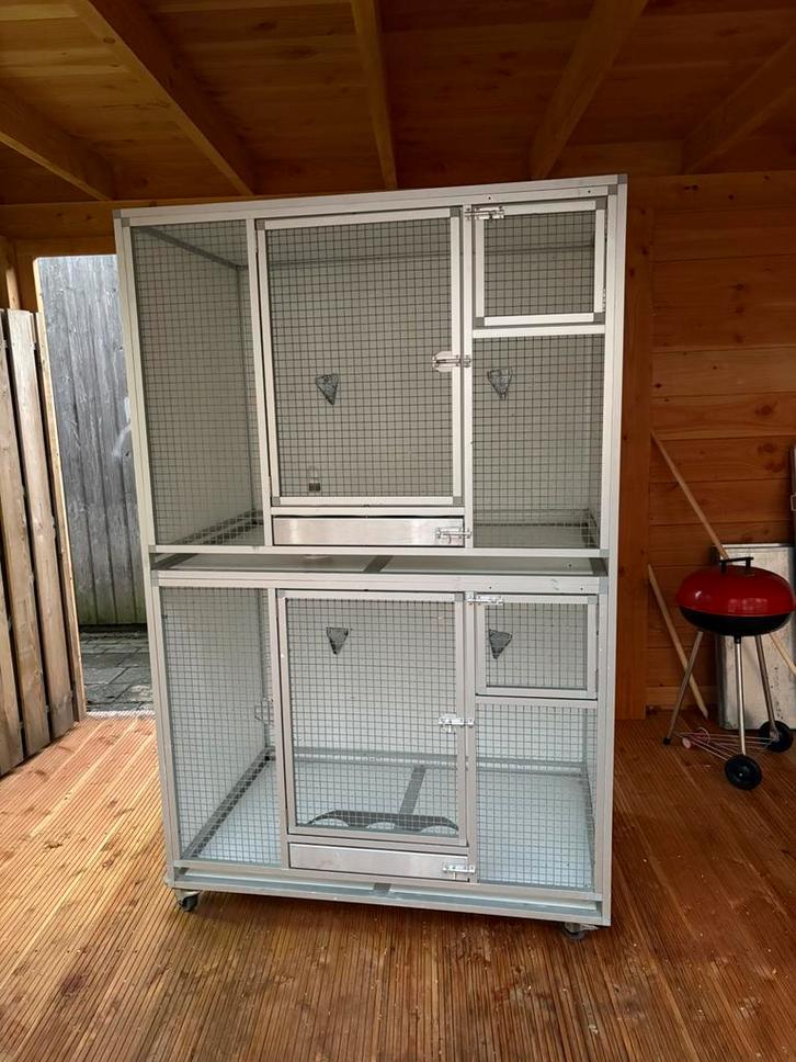 Dubbele Aluminium Broed/kweekkooi voor alle papegaai sooten, Dieren en Toebehoren, Vogels | Hokken en Kooien, Zo goed als nieuw