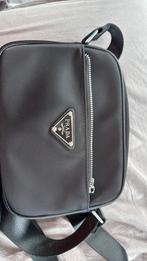 Prada tas (1:1), Handtassen en Accessoires, Tassen | Schoudertassen, Ophalen of Verzenden, Zo goed als nieuw, Zwart, Overige merken
