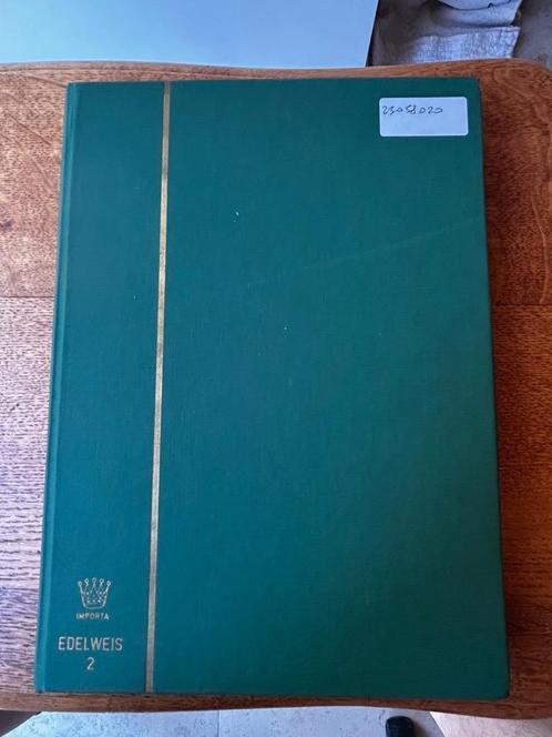 Verzameling sigarenbandjes boek 3 deel ½, Verzamelen, Rookartikelen, Aanstekers en Luciferdoosjes, Sigarenbandjes, Ophalen of Verzenden