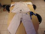 Jiujitsu of karate kimono en andere toebehoren en 8 gordels, Sport en Fitness, Ophalen, Karate, Vechtsportkleding