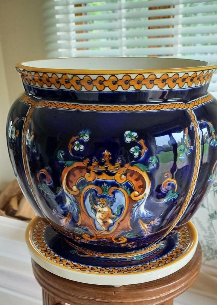 GIEN plantenpot (Manufacture de Gien, in Val de Loire), Antiek en Kunst, Antiek | Keramiek en Aardewerk, Ophalen