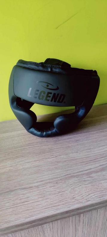 Legend bokshelm nieuw beschikbaar voor biedingen