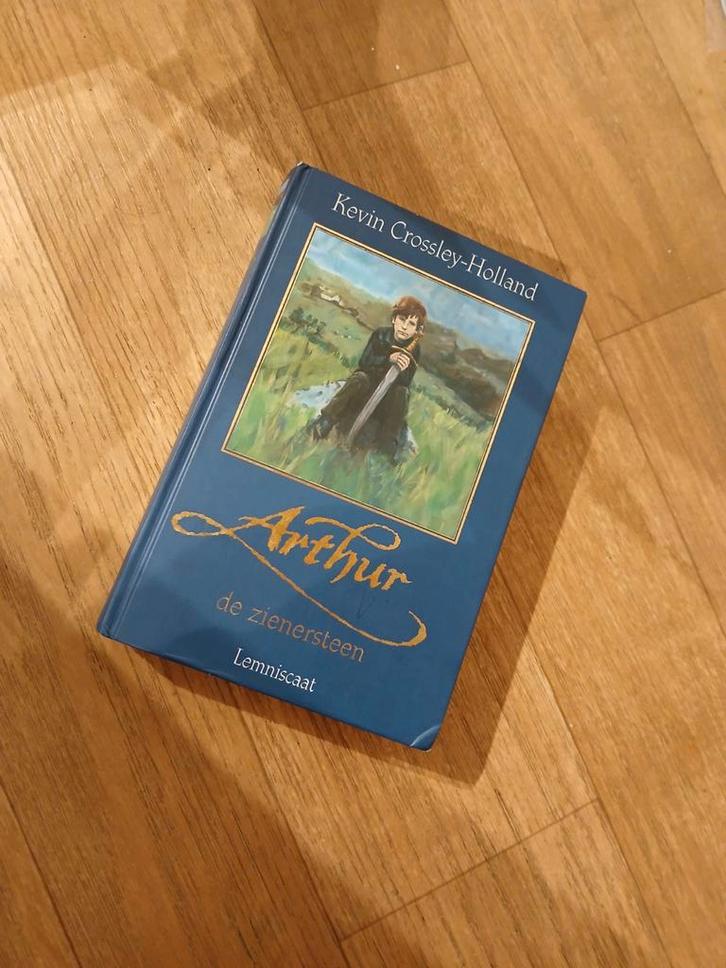 Een boek: Arthur de zienersteen, Antiek en Kunst, Antiek | Boeken en Manuscripten, Ophalen of Verzenden