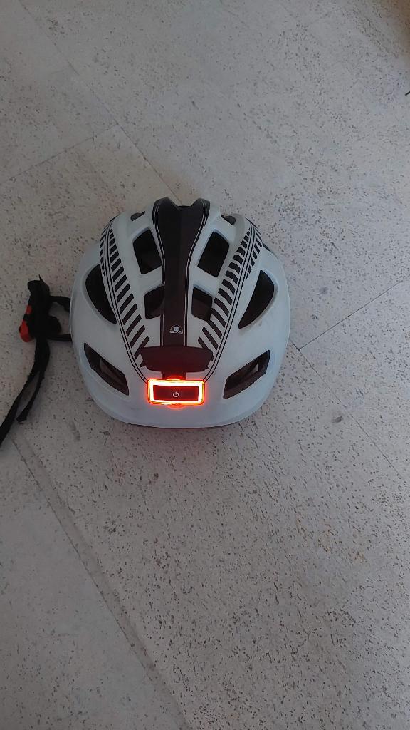 Fietshelm (2x) crivit volwassene, Fietsen en Brommers, Fietsaccessoires | Fietshelmen, Gebruikt, Heer of Dame, Overige maten, Ophalen of Verzenden