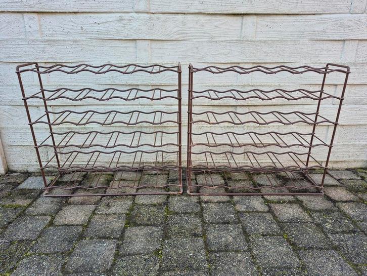 Set wijnrekken flessenrekken; samen €8, Maison & Meubles, Accessoires pour la Maison | Porte-bouteilles, Utilisé, 50 à 75 cm, Métal