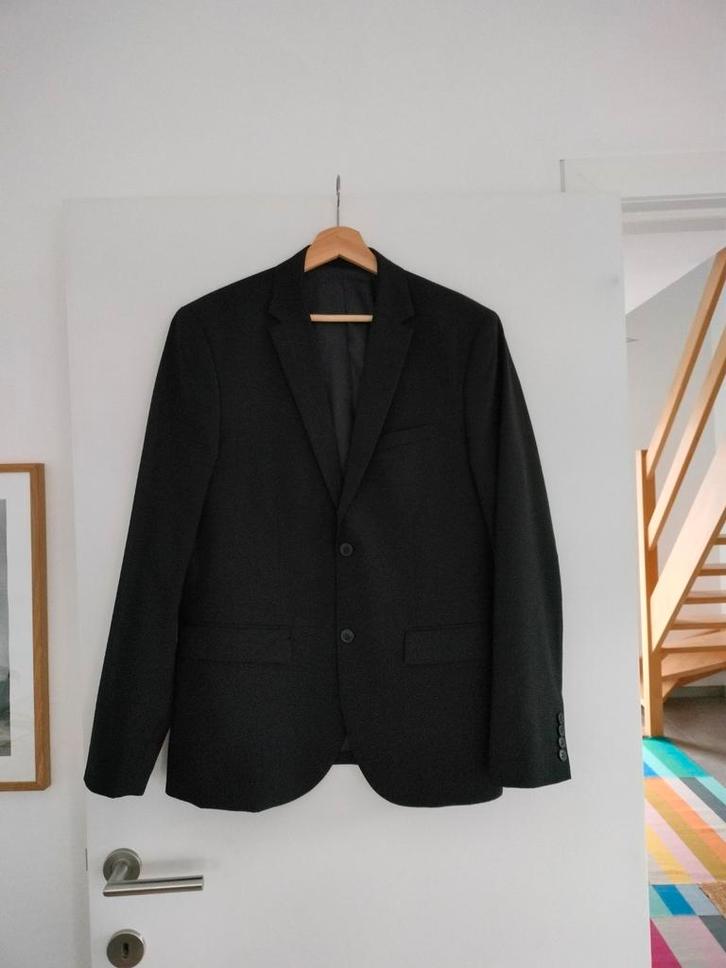 Mooi zwart kostuum  Large H&M, Kleding | Heren, Kostuums en vesten, Zo goed als nieuw, Maat 52/54 (L), Zwart, Ophalen of Verzenden