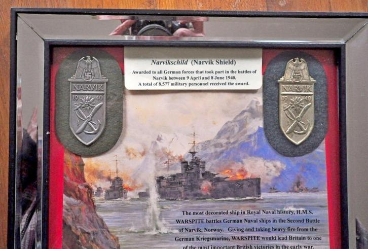 De Narvik Medaille zilver + goud, Verzamelen, Militaria | Tweede Wereldoorlog, Marine, Embleem of Badge, Verzenden