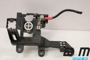 Zekeringkast in motorruimte Audi A1 6R0915343C beschikbaar voor biedingen