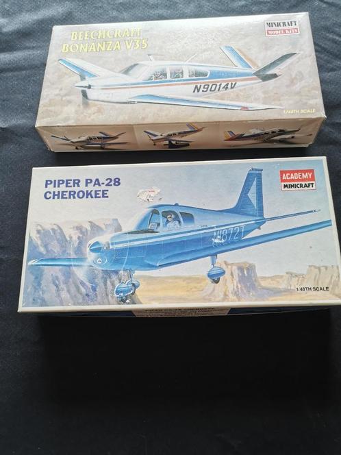 Maquette avions BEECHCRAFT BONANZA V35 & PIPER PA-28 CHEROKE, Hobby & Loisirs créatifs, Modélisme | Voitures & Véhicules, Neuf