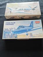 Maquette avions BEECHCRAFT BONANZA V35 & PIPER PA-28 CHEROKE, Hobby & Loisirs créatifs, Enlèvement ou Envoi, Neuf