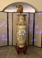 SUPER BIG VINTAGE VASE FAMILY ROSE WITH GOLD GILDING, Antiek en Kunst, Antiek | Porselein, Ophalen
