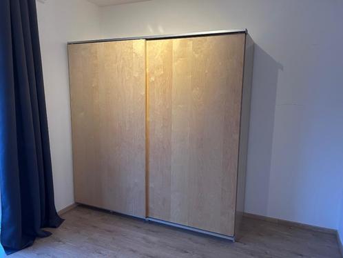 Moderne kwaliteitsvolle kleerkast, Huis en Inrichting, Kasten | Kleerkasten, Gebruikt, 150 tot 200 cm, 150 tot 200 cm, 50 tot 75 cm