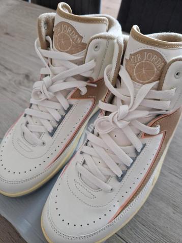 Air Jordan 2 Sunset Haze sneakers beschikbaar voor biedingen