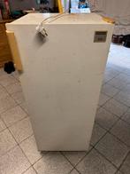 Koelkast met diepvriesvak, Elektronische apparatuur, Koelkasten en IJskasten, Ophalen of Verzenden, Zo goed als nieuw