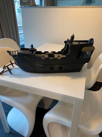 Piratenboot  beschikbaar voor biedingen