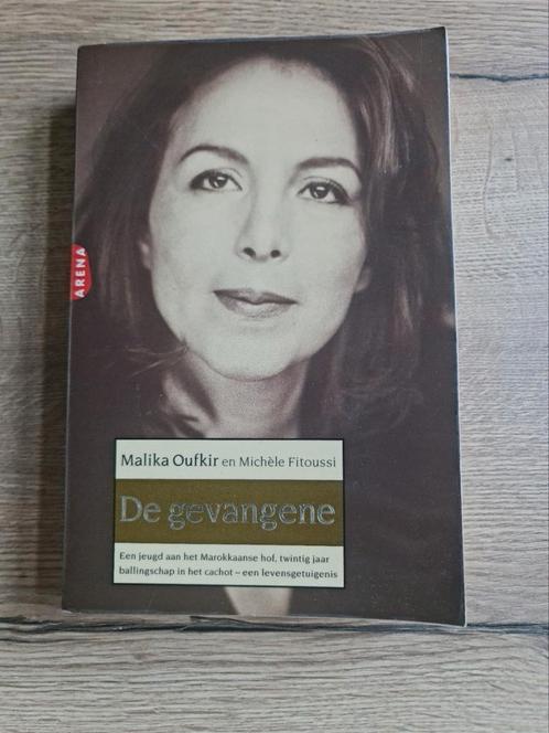 Boek : de gevangene / Malika Oufkir, Livres, Biographies, Comme neuf, Enlèvement ou Envoi