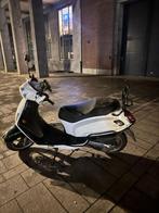 Scooter SYM A klass, Fietsen en Brommers, Ophalen, SYM, Zo goed als nieuw, Benzine