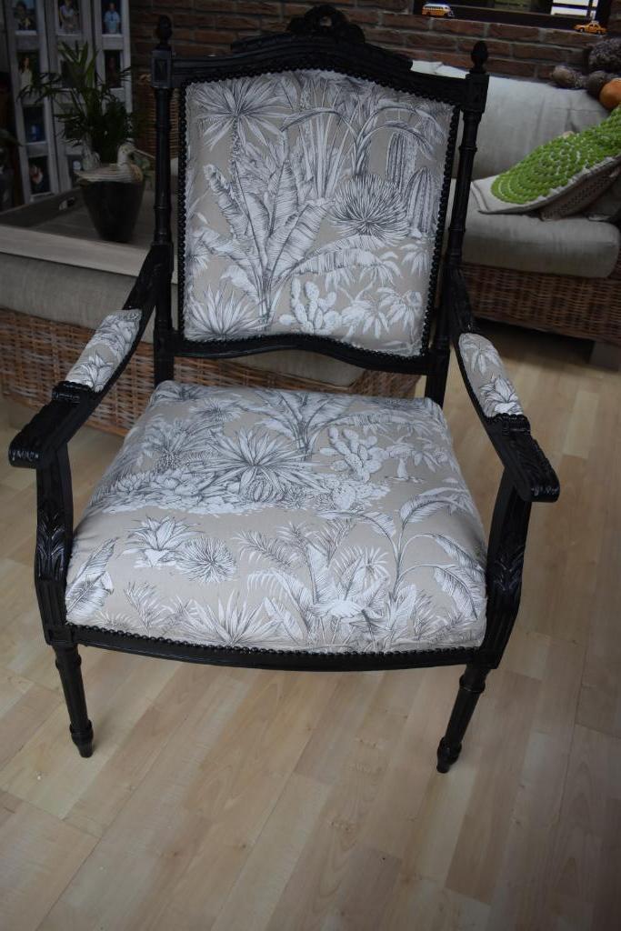 FAUTEUIL CABRIOLET RETAPISSE, Maison & Meubles, Fauteuils, Utilisé, Bois, Tissus, Enlèvement