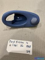 FORD FIESTA 4 Rechts speaker deur hendel kap 96FGA22620BDW, Auto diversen, Autoradio's, Ophalen of Verzenden