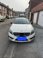 Mercedes classe A 200 CDI 136ch année 2013 à voir, Auto's, Mercedes-Benz, Euro 5, 1789 cc, Zwart, Wit