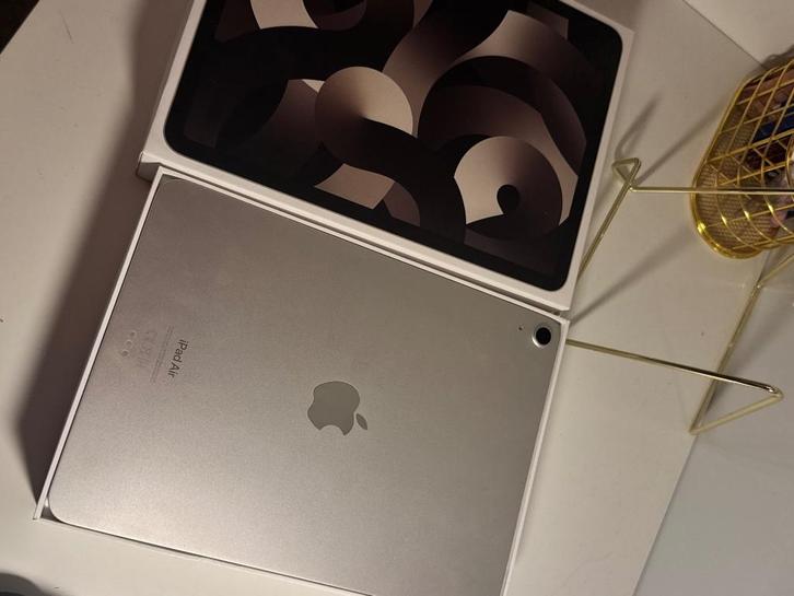 iPad Air 5th génération 64Go + Apple Pencil, Computers en Software, Apple iPads, Zo goed als nieuw, Apple iPad Air, Wi-Fi, Grijs