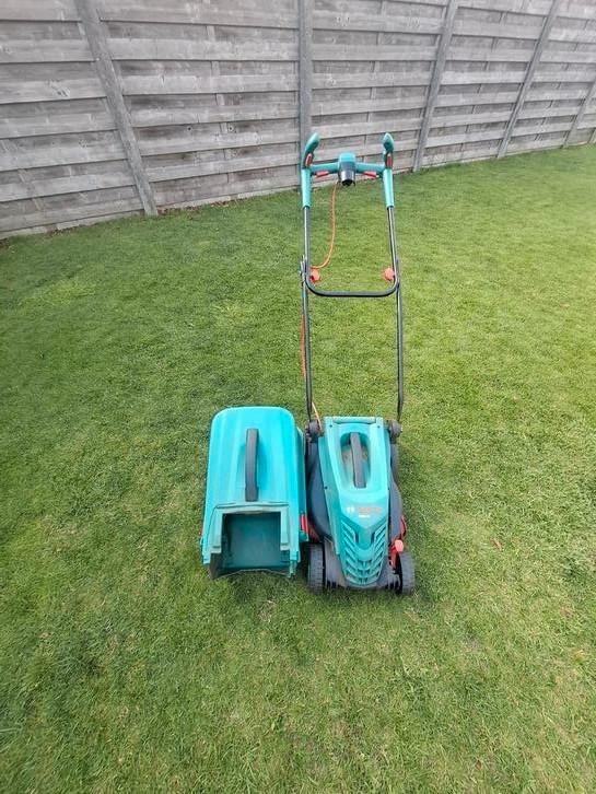 Bosch ARM34 elektrisch grasmaaier, Tuin en Terras, Grasmaaiers, Gebruikt, Elektrische grasmaaier, Opvangbak, Ophalen of Verzenden