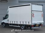 Iveco Daily 35S21 3.0L 210PK Automaat Schuifzeilen Laadklep, Auto's, Stof, Euro 6, Iveco, Wit
