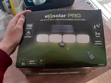 Buitenverlichting op zonnepanelen te koop beschikbaar voor biedingen