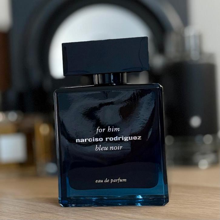 Narciso Rodriguez Bleu Noir – Eau de Parfum 100mL, Handtassen en Accessoires, Uiterlijk | Parfum, Zo goed als nieuw, Verzenden