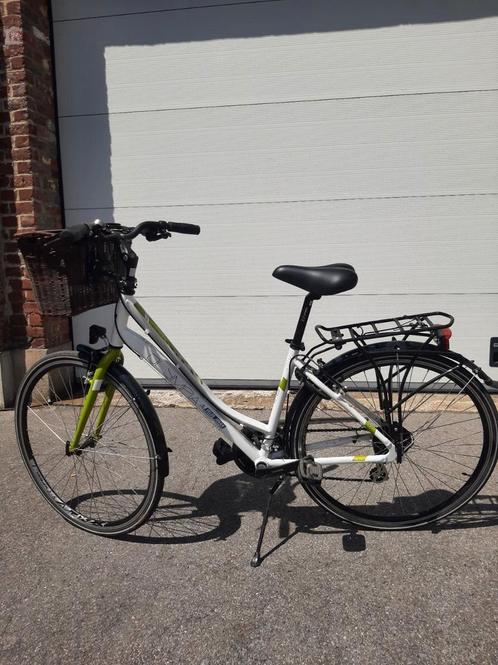 Damesfiets/citybike, Fietsen en Brommers, Fietsen | Dames | Sportfietsen en Toerfietsen, Zo goed als nieuw, Ophalen