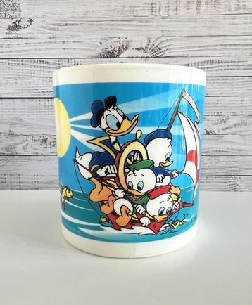 Tasse Donald et ses 3 neveux sur un bateau beschikbaar voor biedingen
